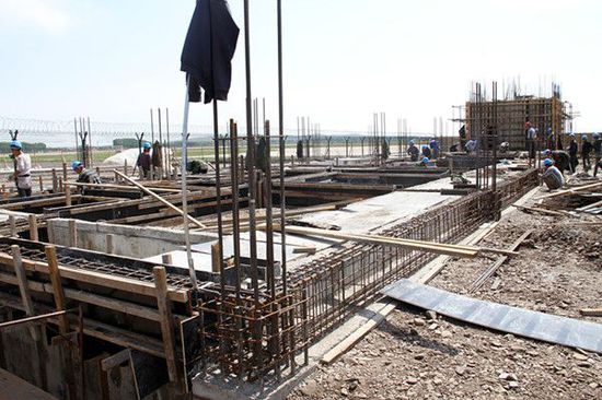 烏蘭浩特機(jī)場航站區(qū)擴(kuò)建工程附屬工程開工建設(shè)_網(wǎng)易新聞中心